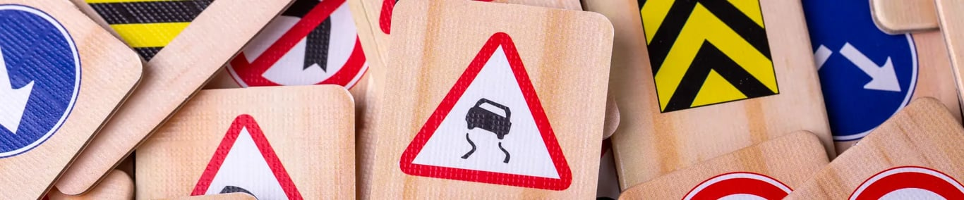 Trafik İşaret Levhaları ve Anlamları Nelerdir?